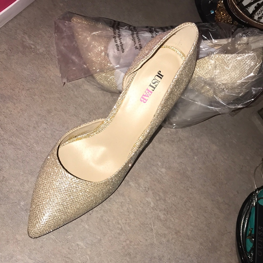 Shimmer pointy toe heels